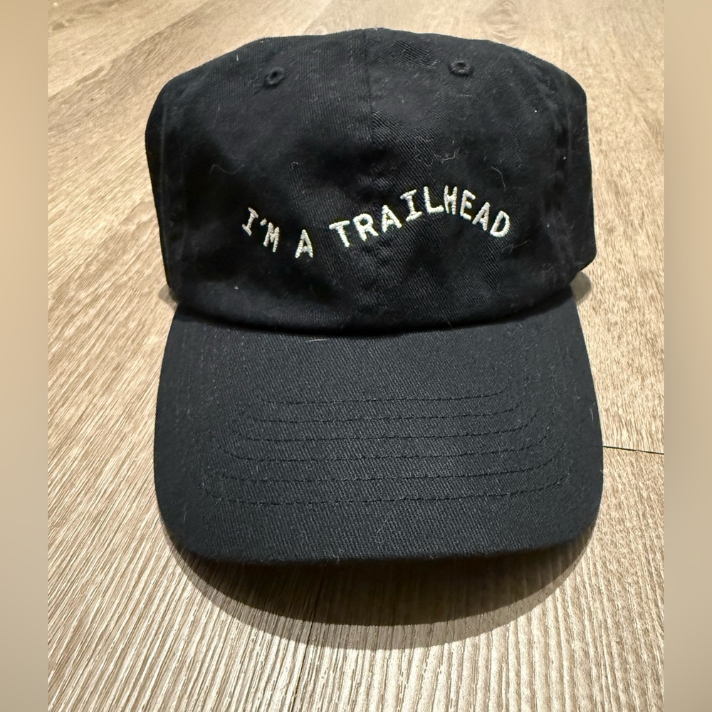 Black 'I'm a Trailhead' dad hat